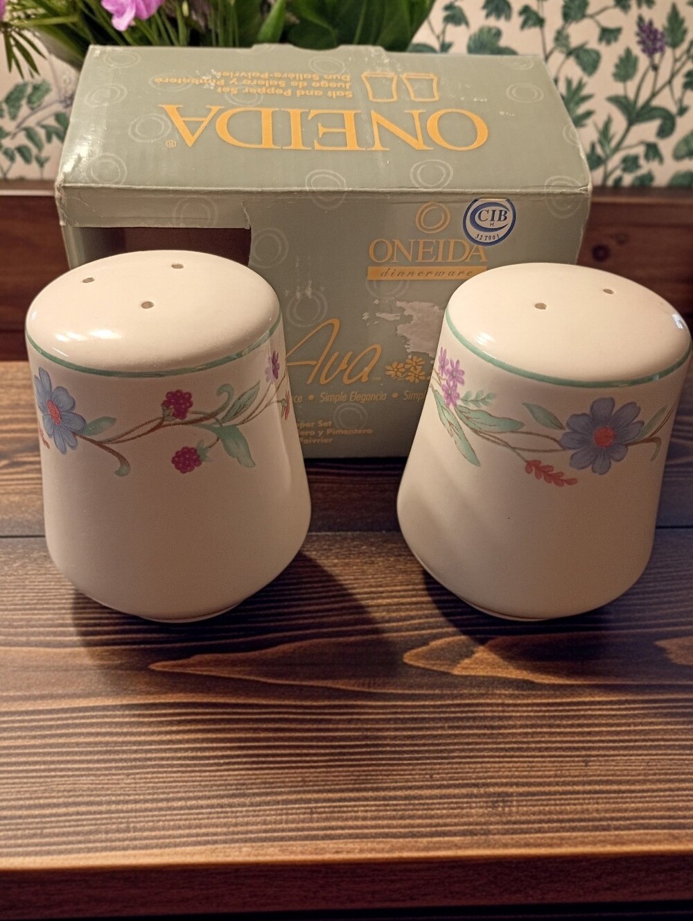 Vintage Oneida Ava White Floral Ceramic Salt and Pepper Shakers Cottagecore